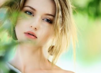 3 Tricks for Making Your Face Look Younger