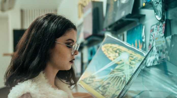 3 Books Every Fashionista Needs