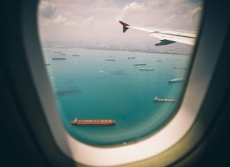 Food and Drink to Avoid on a Plane