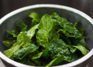Women, Here’s what Experts Recommend you Eat More