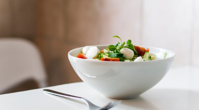 5 Unhealthy Salad Add-ons