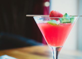 Three Summer Cocktails For Your Next Pool Party