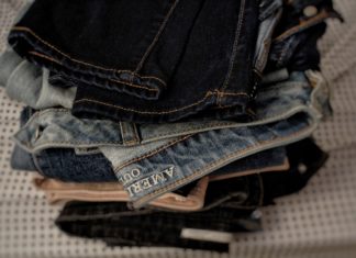These Are the Skinny Jeans You’ll See Everywhere This Season