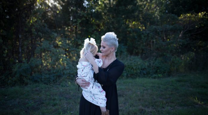 What to Do if a Mom is Struggling in Public