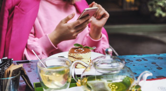 Make Eating Outside More Homey