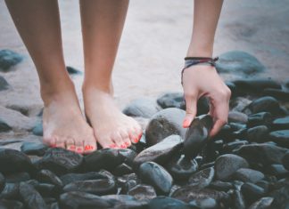 DIY Foot Scrub with Baking Soda