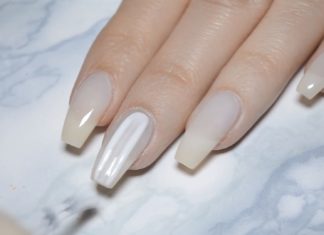 Broken Glass Nail Trend Tutorial by KomaBunny