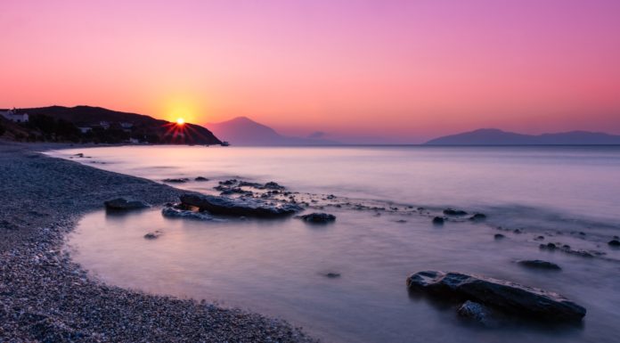 These Greek Islands Are Gorgeous, Visit Them Before They Become Too Popular