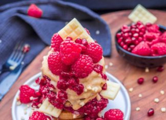 Chia Pancakes With Raspberries For a Healthy Start of the Day Chia Pancakes With Raspberries For A Healthy Start Of The Day