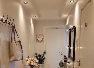 These Hallway Tables Will Make You Fall In Love at First Sight These Hallway Tables Will Make You Fall In Love At First Sight