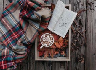 5 Ways to Set the Fall Mood