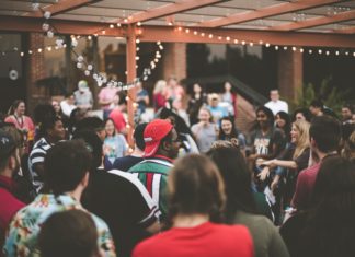 This is How You Party Abroad on a Budget