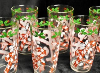 Make the Holidays Even More Festive With These Classy Holiday Glasses