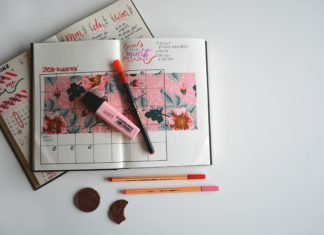 Easy DIY Personalized Stationary!