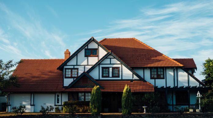 Housewarming Gifts You’ll Want to Keep For Yourself