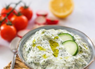 Tzatziki is the Sauce to Make if You Who Hate Cooking