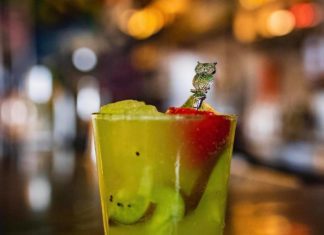 Make The Kiwi Crush Cocktail To Freshen Up Make The Kiwi Crush Cocktail To Freshen Up