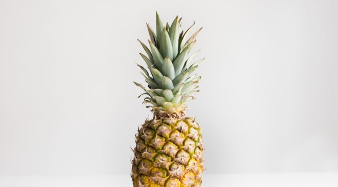 Pineapple Pulling: The Viral Food Craze That Will Leave You Puzzled
