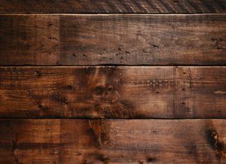 Natural Recipe to Make Your Own Wood Polish