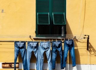 It Turns Out If You Machine Wash Your Jeans You’ve Been Doing It All Wrong
