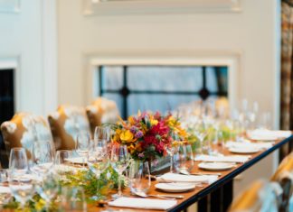 Why You Should Involve Your Friends in Prepping for a Dinner Party