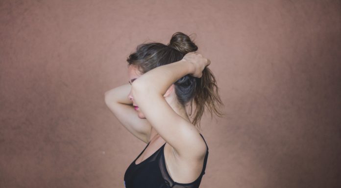 Chic, Easy Ponytails For Summer