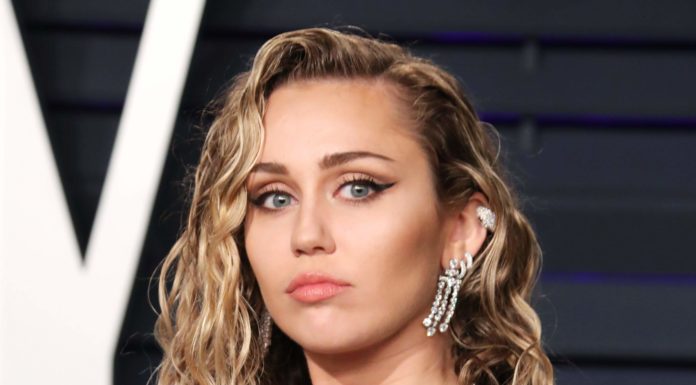 Miley Cyrus Is Putting Nostalgic Beauty Trends Back on the Map