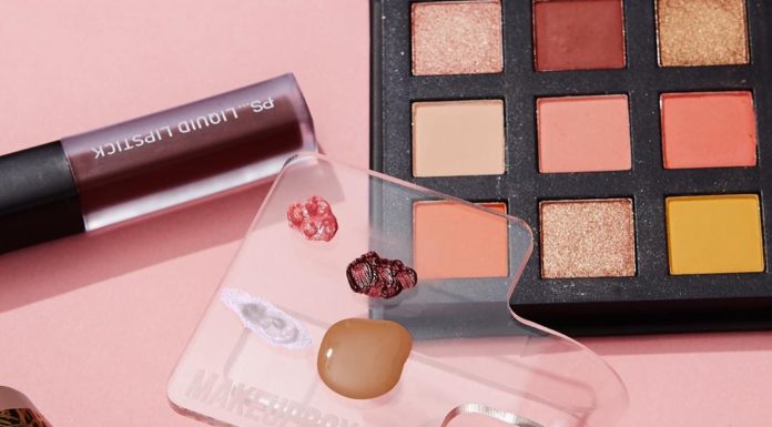 This Little Tool Is All You Need for The Perfect Makeup