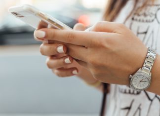 Cut Down Your Screen Time With 3 Surprisingly Easy Hacks