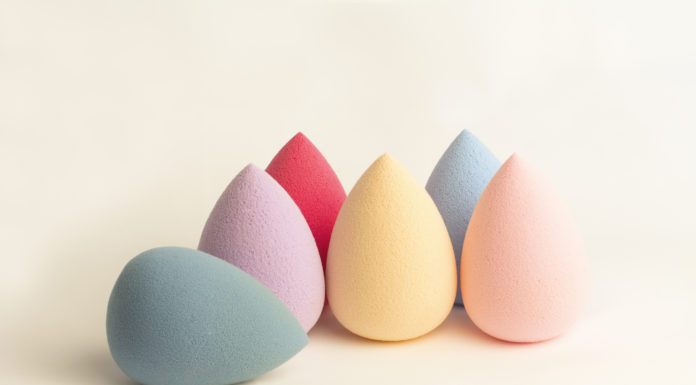 A Guide To Choosing The Right Egg-Shaped Makeup Sponge