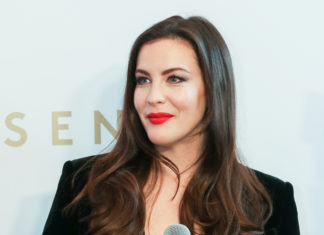 Find Out The Secret Behind Liv Tyler’s Glowing Skin