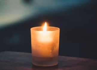 How to Use Scented Candles in Your Home