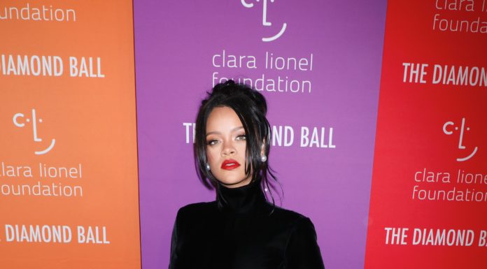 Red Carpet Alert: Black Velvet Dresses are Fall’s Must-Have Item