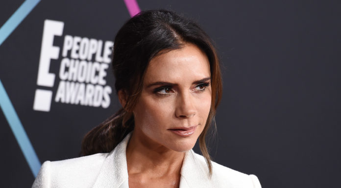 Victoria Beckham’s Smoky Eye Bricks Are a Makeup Must-Have