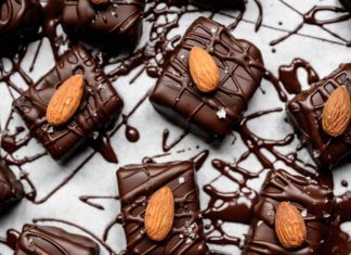 Treat Yourself With These Healthy Vegan Almond Joy Bars