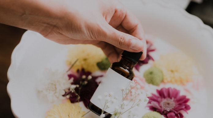 DIY Coconut and Lavender Conditioner is Simple, Natural, and it Smells Incredible