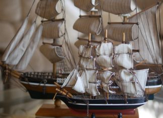 Refresh Home Décor by Adding Beach Scene Pieces