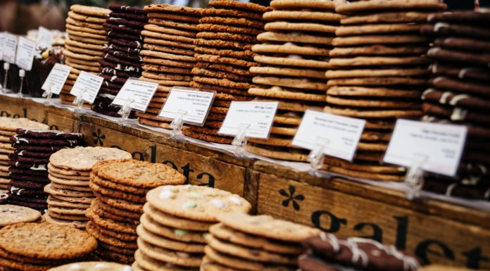 These Easy Lace Cookies Are Perfect Holiday Treats