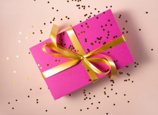 Great Ideas For a Unique Gift Topper