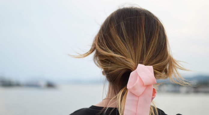 Hair Bows Are Perfect Holiday Accessories