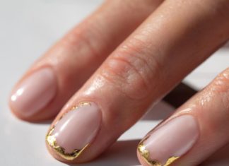 Check Out These Incredible Gold Nail Designs