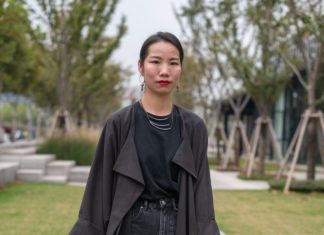 Look Amazing at All Times in All-Black Outfits