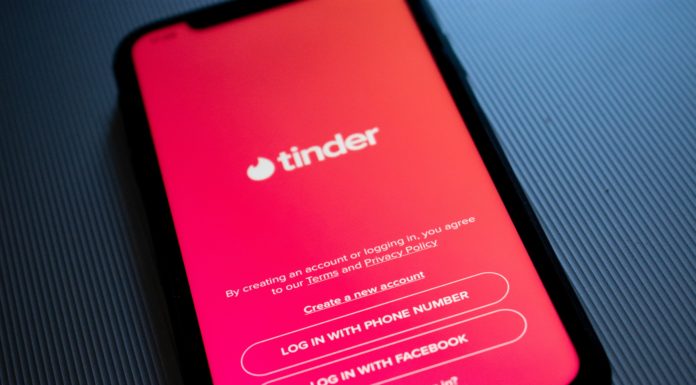 5 Reasons To Choose Hinge Over Tinder