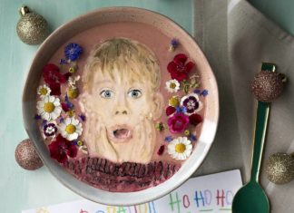 Food Artist Draws Amazing Paintings In Her Smoothie Bowls