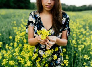 5 Outfit Ideas For Spring Bridal Showers