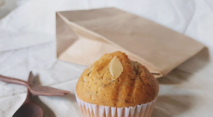 Healthy Peanut Butter and Banana Muffins