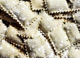 This Spinach Ravioli With Cashew-truffle Filling is the Perfect Vegan Meal