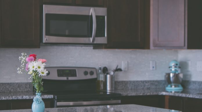 How to Clean Your Microwave Naturally