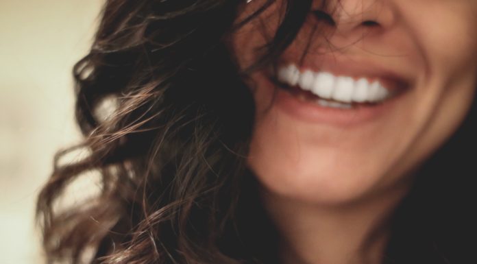 3 Ways You Can Whiten Your Teeth at Home