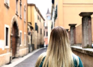 3 Ways to Lighten Your Hair Naturally